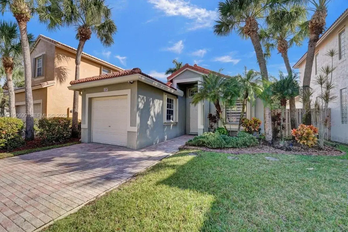 1287 NW 170th Ter, Pembroke Pines: photo 1 of 42