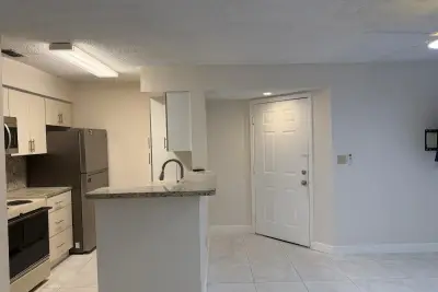 2926 S University Dr #6105, Davie: photo 1 of 22