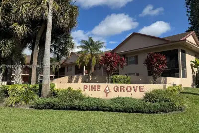 11289 SW 88th St #114L, Miami: photo 1 of 27