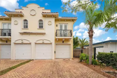 1108 NE 16th Ave, Fort Lauderdale: photo 1 of 16