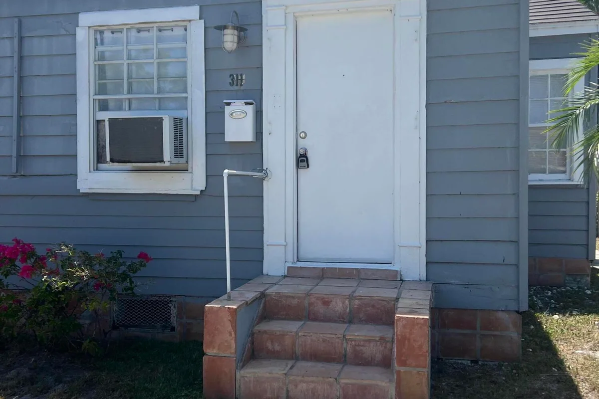 311 S J St, Lake Worth Beach: photo 1 of 15