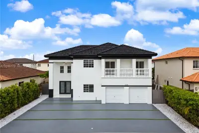 15579 SW 10th Ln, Miami: photo 1 of 31