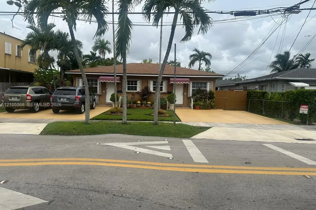 3451 SW 16th Ter #1, Miami: photo 1 of 7