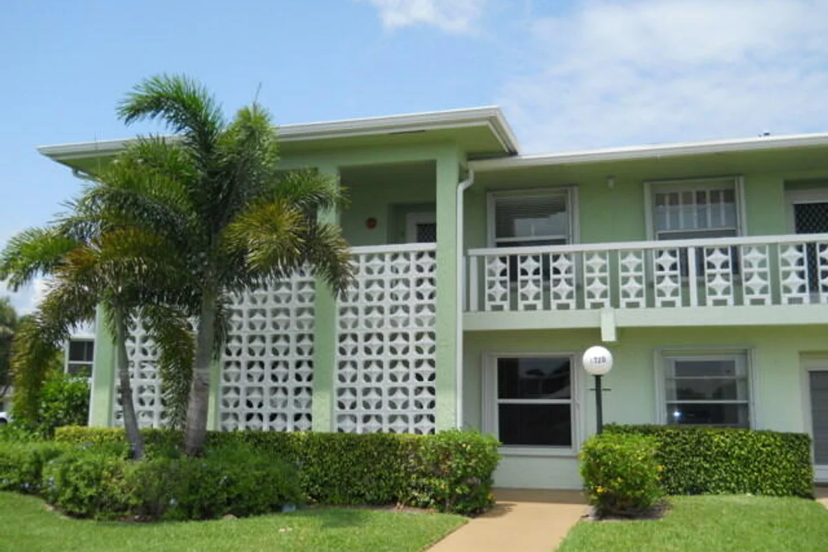 1720 NW 19th Ter, Delray Beach: photo 1 of 12