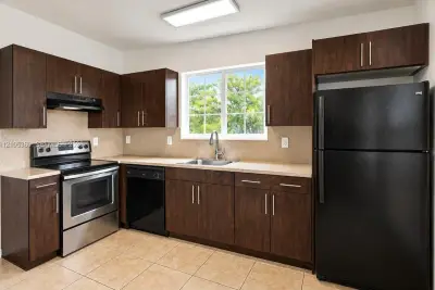 13 S Royal Poinciana Blvd #20, Miami Springs: photo 1 of 12