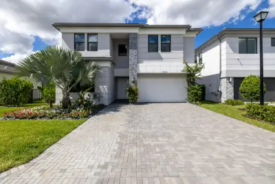 20027 Hirono Ln, Boca Raton: photo 1 of 51