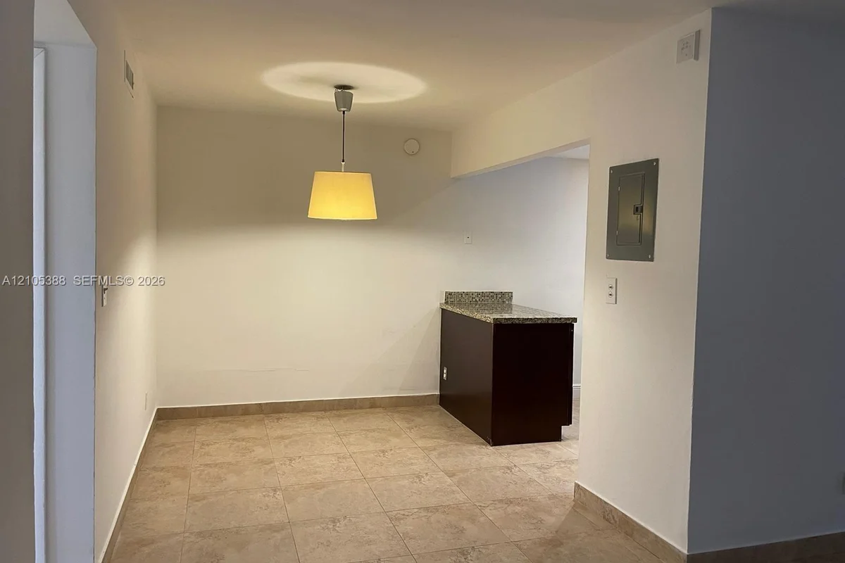 6900 SW 39th St #312K, Davie: photo 1 of 13
