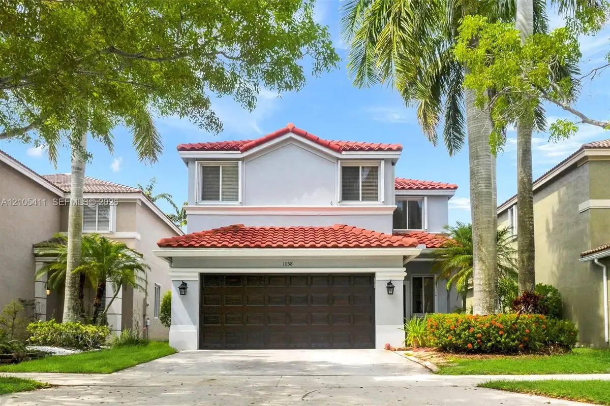 1058 Golden Cane Dr, Weston: photo 1 of 19