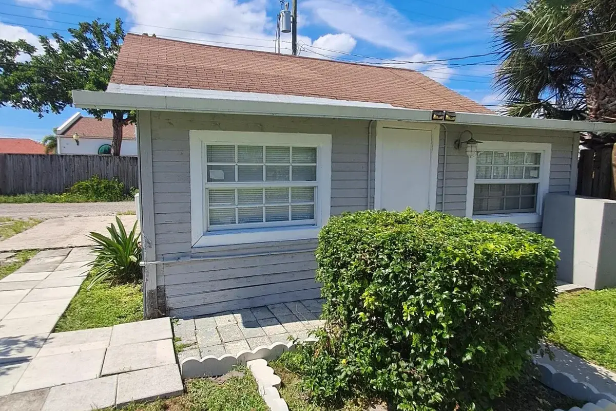 311 S J St #3, Lake Worth Beach: photo 1 of 21