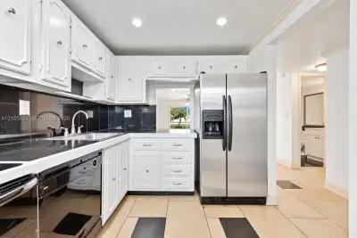 8605 W Sample Rd #210, Coral Springs: photo 1 of 31