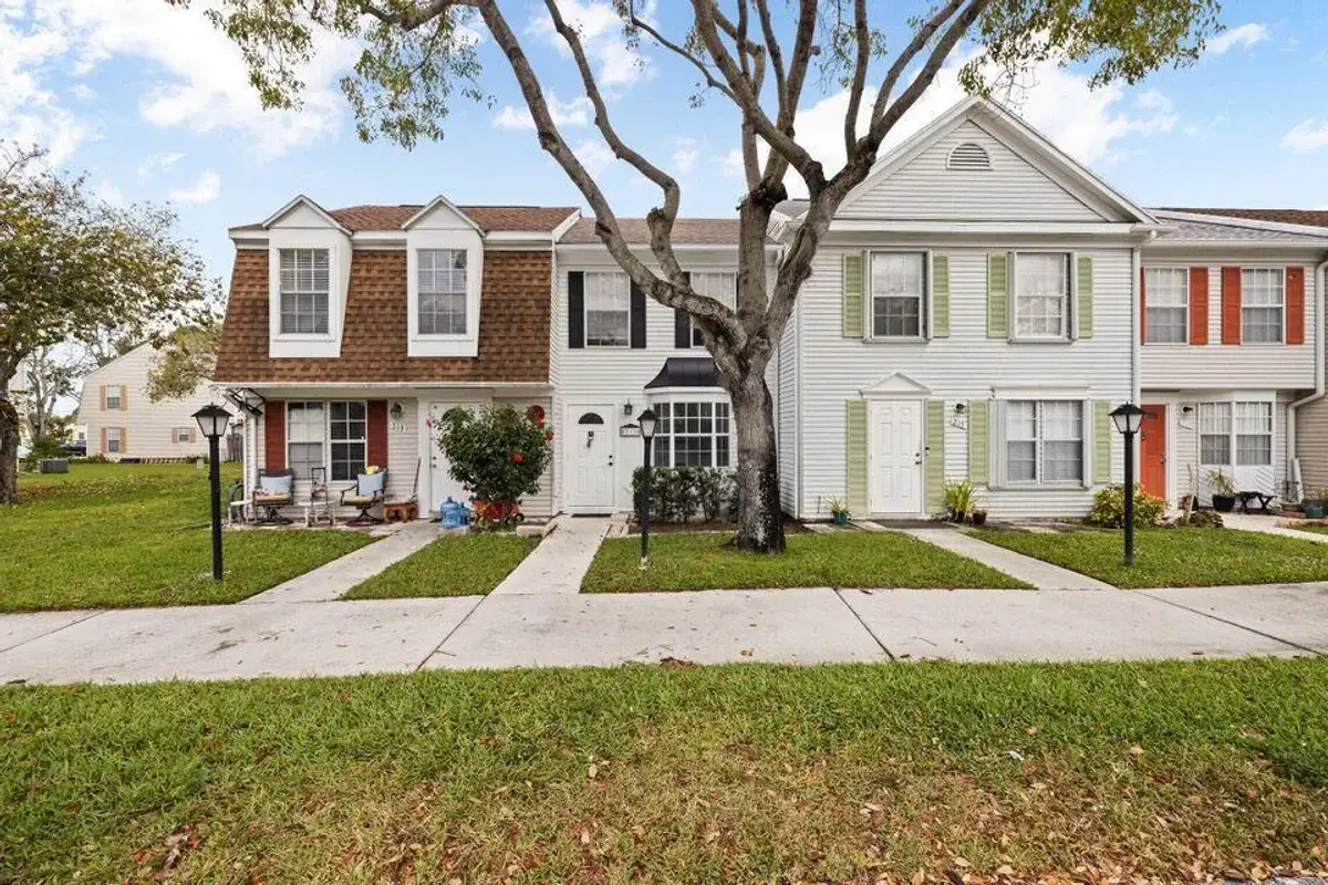 217 Old English Dr, Jupiter: photo 1 of 16