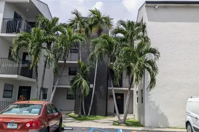142 SW 18th Ave #24, Miami: photo 1 of 24