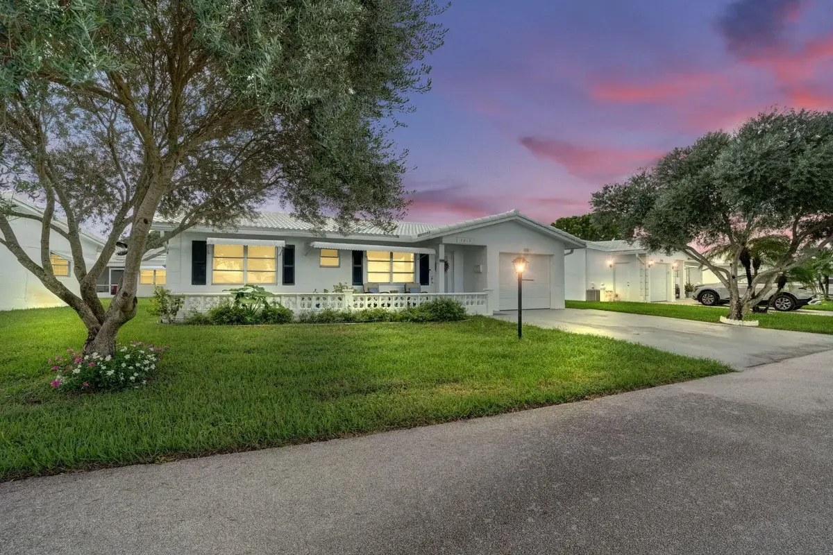 2012 SW 18th Dr, Boynton Beach: photo 1 of 29