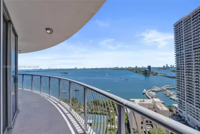 1750 N Bayshore Dr #2202, Miami: photo 1 of 34