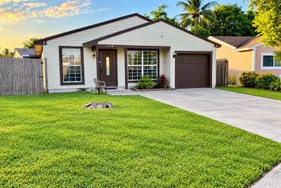 1720 SW 84th Ave, Miramar: photo 1 of 1