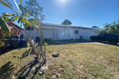 7110 Hope St, Hollywood: photo 1 of 7