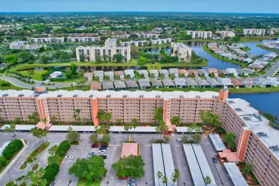 7370 S Oriole Blvd #802, Delray Beach: photo 1 of 37