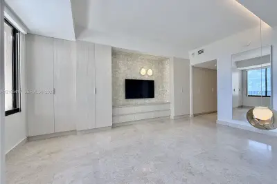 201 Crandon Blvd #605, Key Biscayne: photo 1 of 38