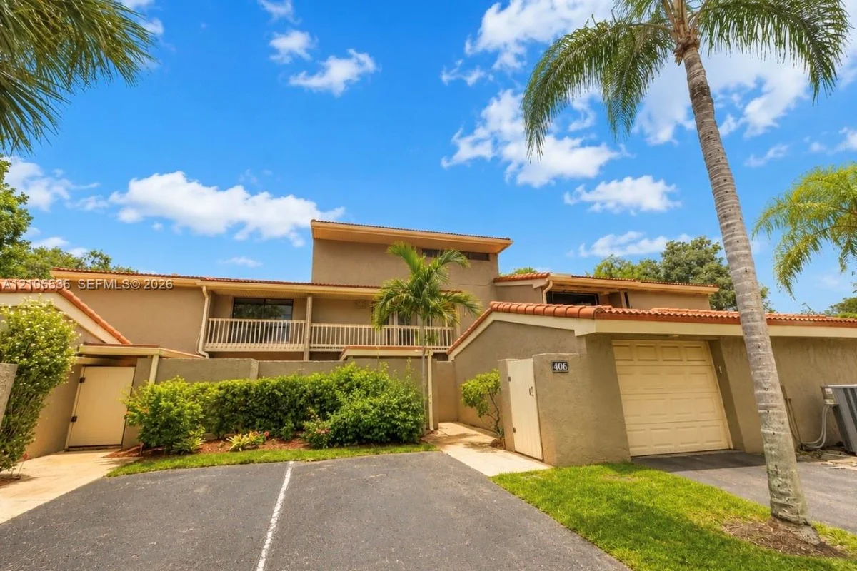 406 Saint Andrews Rd #53, Hollywood: photo 1 of 54