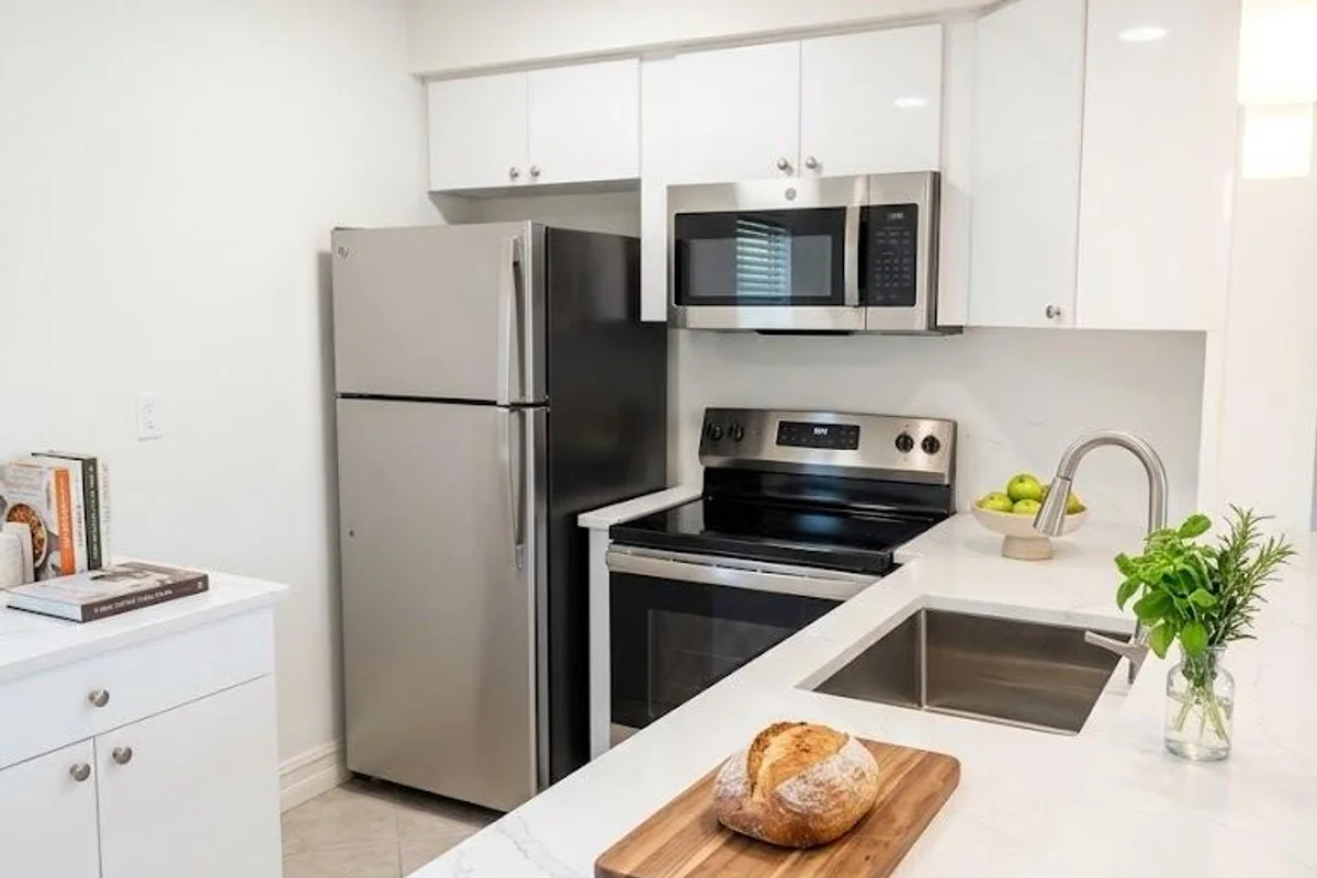 2713 NE 33rd Ave #2, Fort Lauderdale: photo 1 of 18