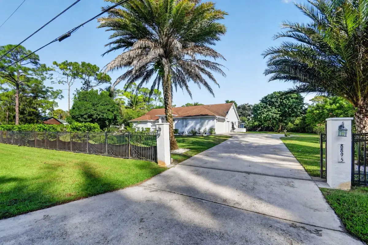 8895 Palomino Dr, Lake Worth: photo 1 of 75