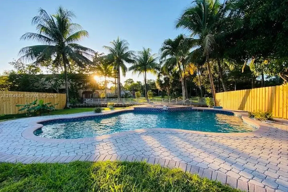1773 SW 28th Way, Fort Lauderdale: photo 1 of 43