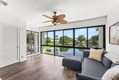 36 Eastgate Dr #D, Boynton Beach: photo 1 of 62