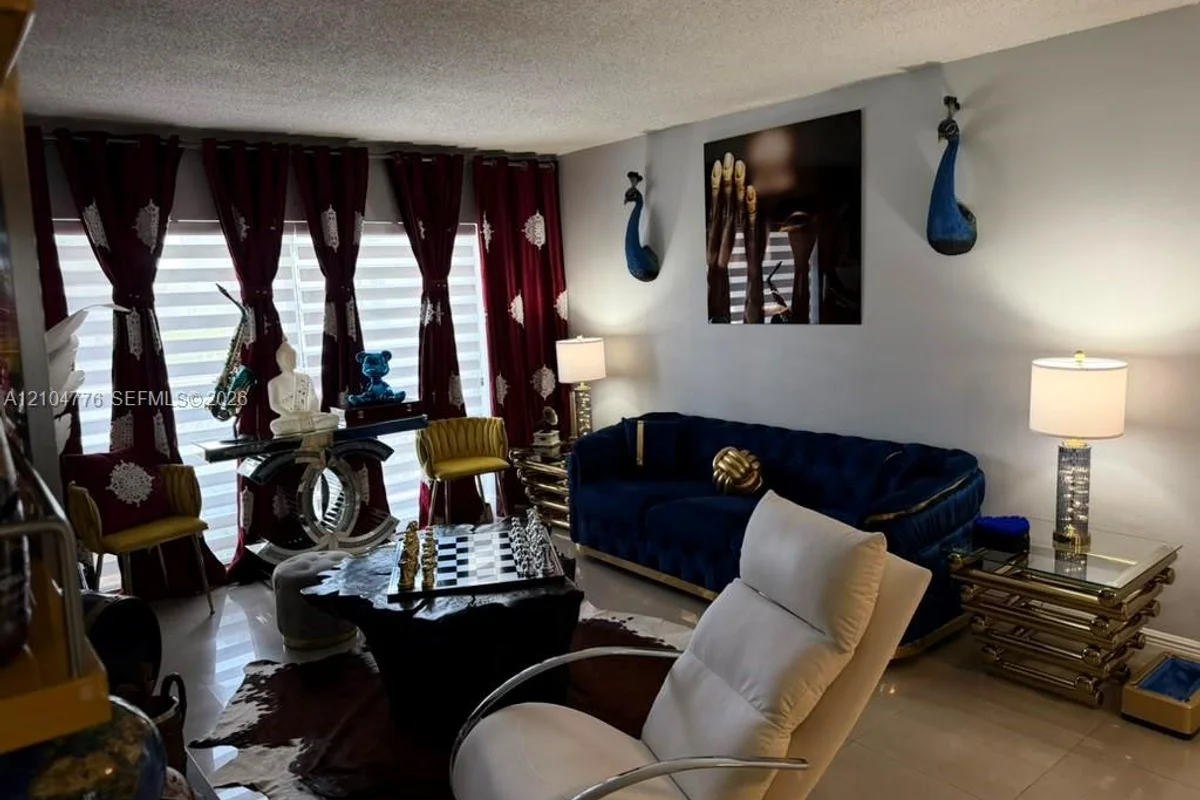 4800 NW 79th Ave #202, Doral: photo 1 of 33