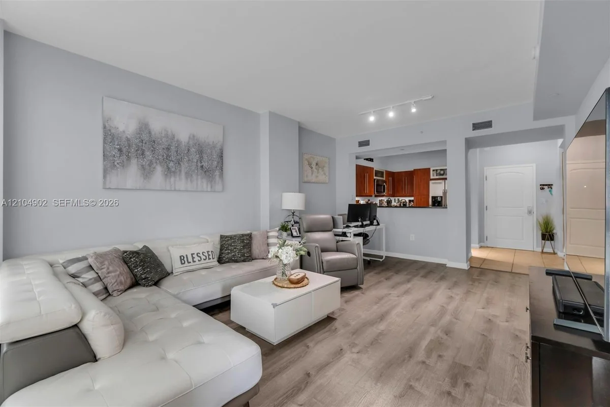 7350 SW 89th St #803S, Miami: photo 1 of 30