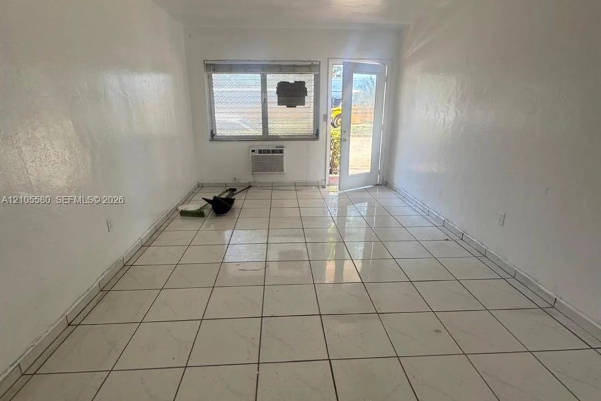 7300 Harding Ave #26, Miami Beach: photo 1 of 1