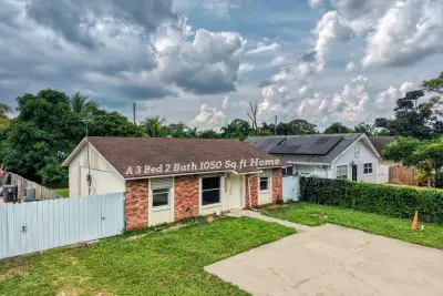 5802 Orange Rd, West Palm Beach: photo 1 of 45
