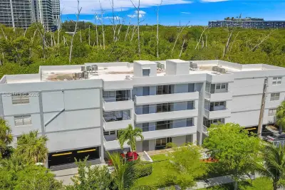 16518 NE 26th Ave #405, North Miami Beach: photo 1 of 41