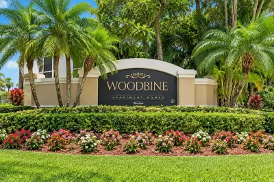 5137 Elpine Way, Riviera Beach: photo 1 of 37