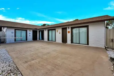 9892 Boca Gardens Pkwy #A, Boca Raton: photo 1 of 31