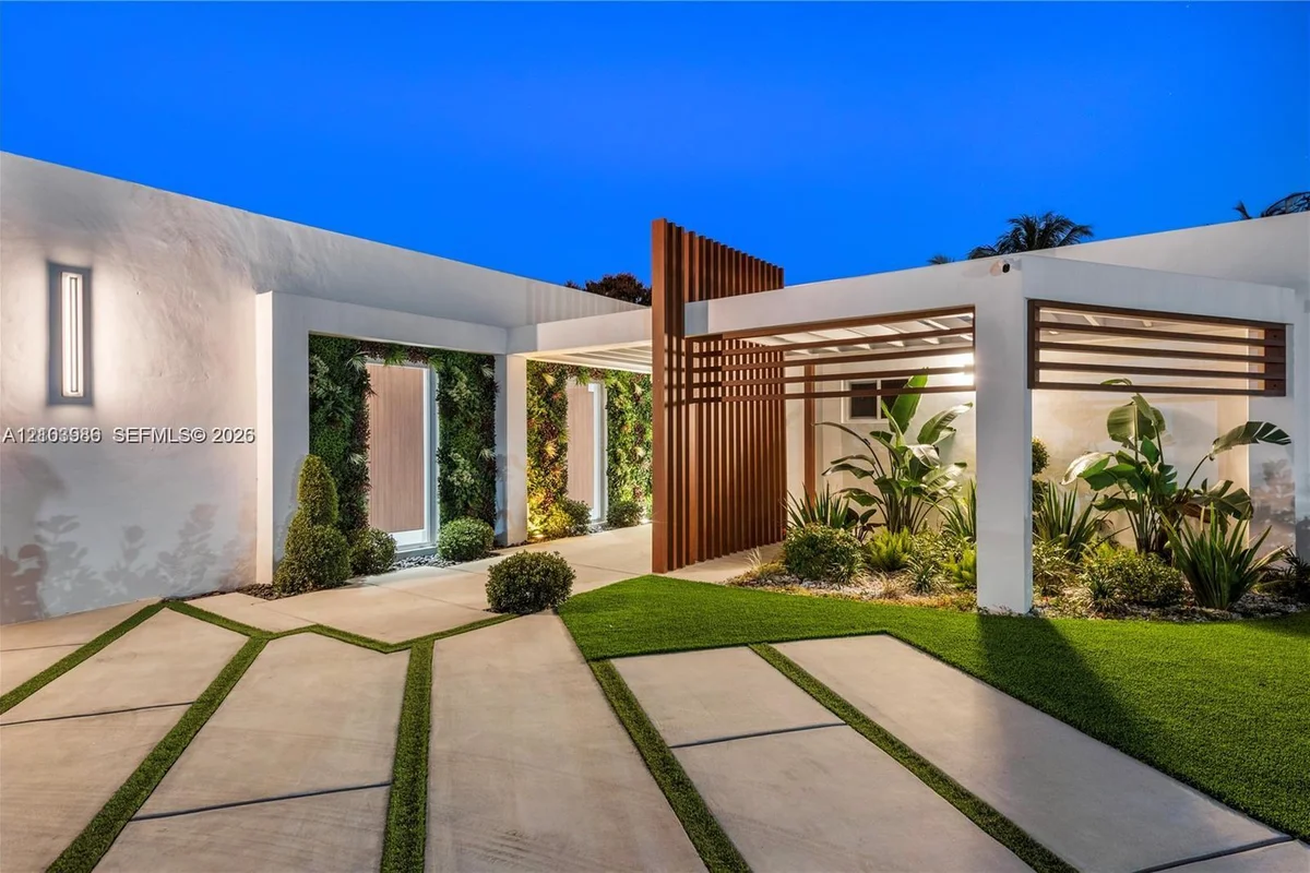 2406 Nassau Ln, Fort Lauderdale: photo 1 of 51