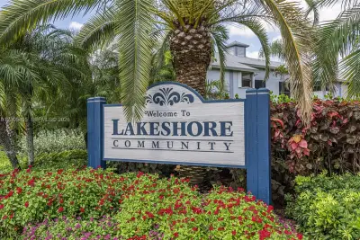 889 Hamilton Dr #889L, Homestead: photo 1 of 34