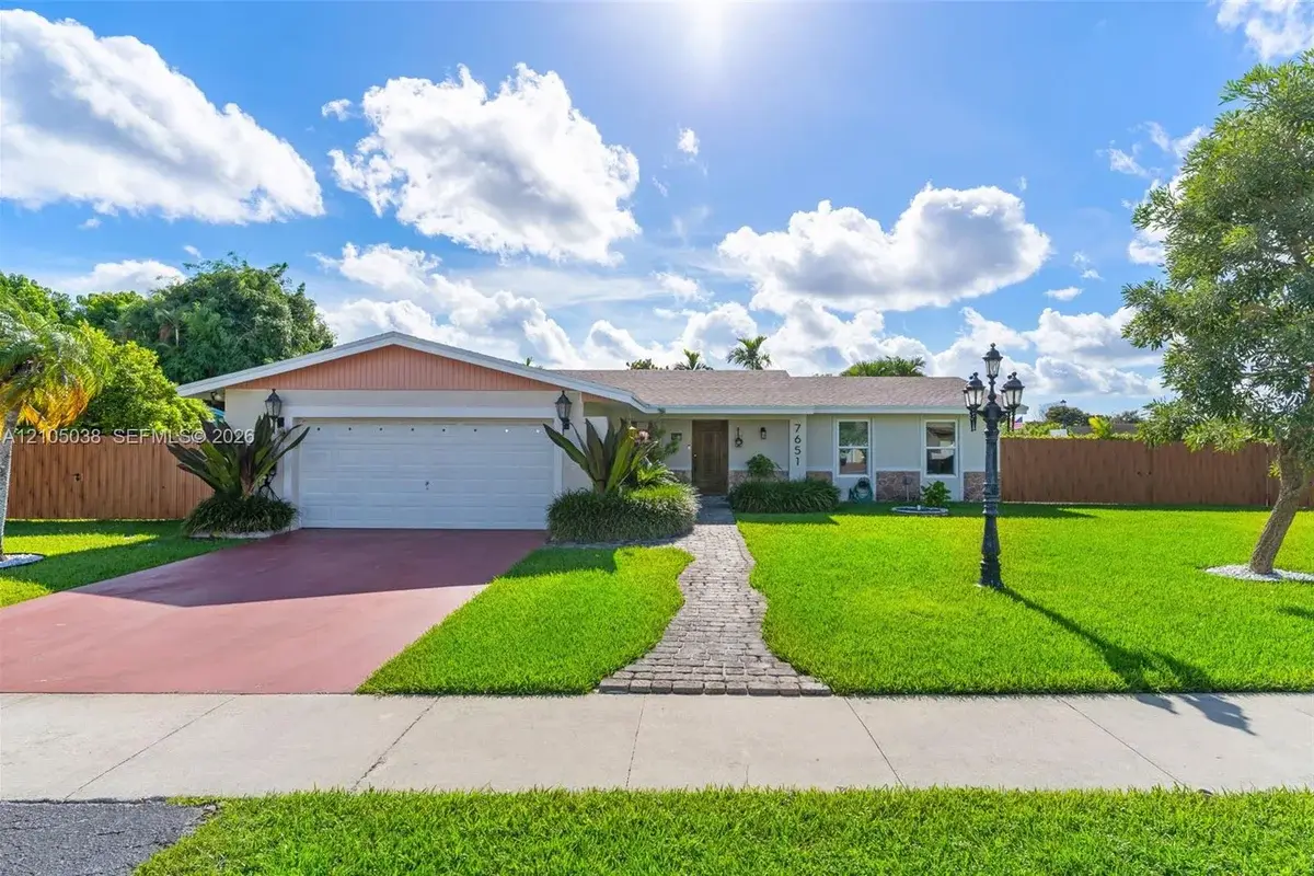 7651 SW 134th Ave, Miami: photo 1 of 34