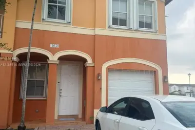 10870 SW 243rd Ln, Homestead: photo 1 of 23