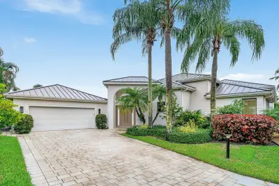 5161 Suffolk Dr, Boca Raton: photo 1 of 59