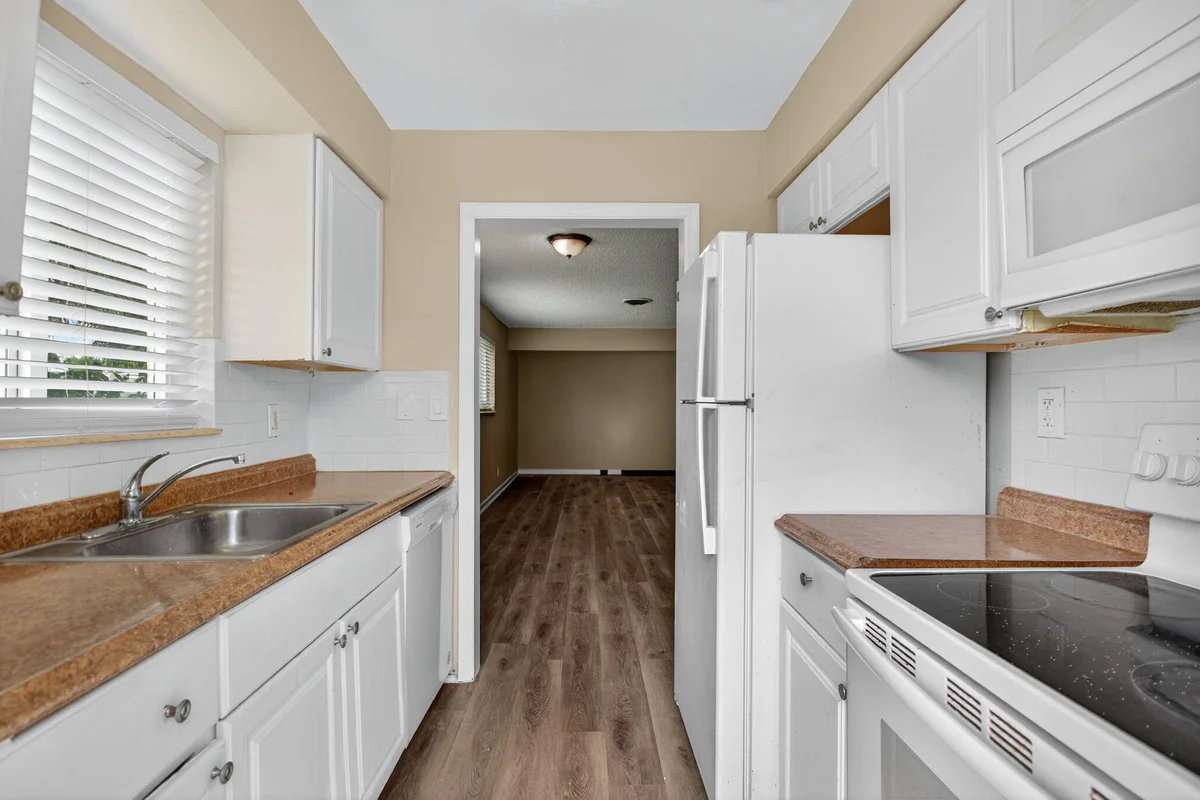 2920 NE 7th Ave #B, Pompano Beach: photo 1 of 14