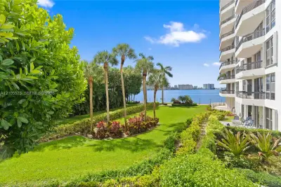 3600 Mystic Pointe Dr #215, Aventura: photo 1 of 39