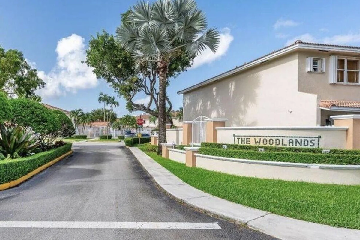 138xx SW 64th St, Miami: photo 1 of 14