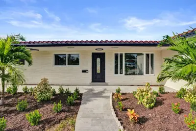 8351 NW 19th St, Pembroke Pines: photo 1 of 51