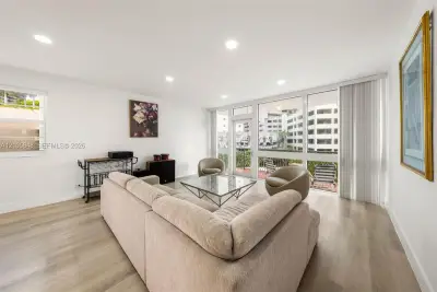 1408 Brickell Bay Dr #518, Miami: photo 1 of 17