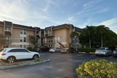 3901 SW 109th Ave SW #7C, Miami: photo 1 of 7
