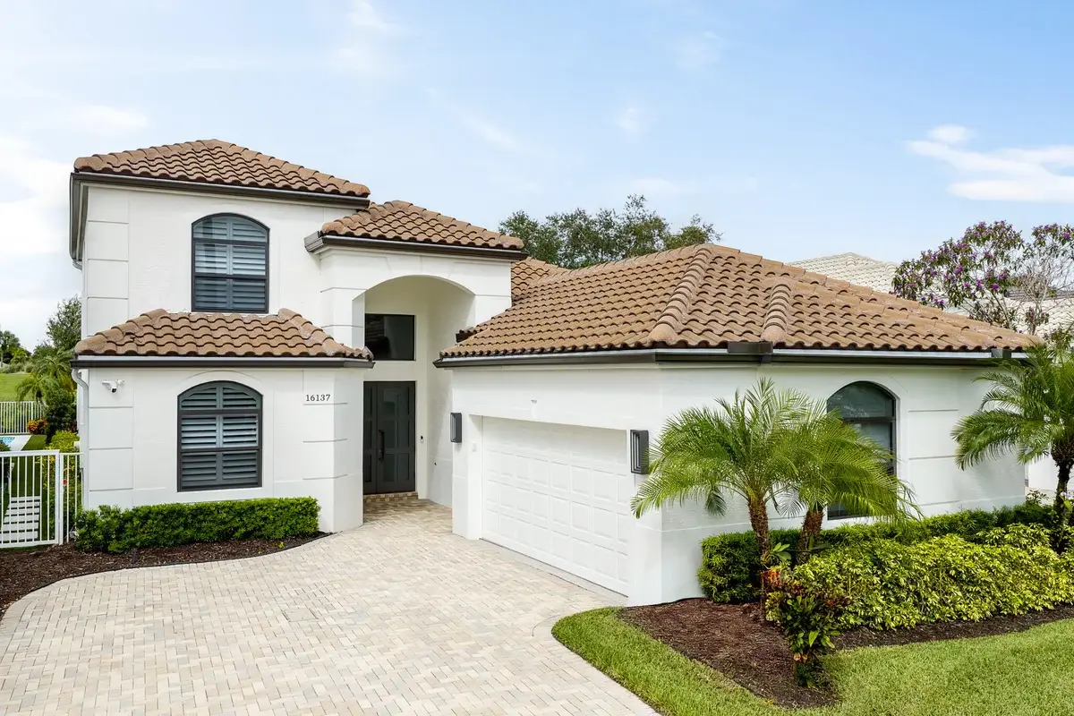 16137 Villa Vizcaya Pl, Delray Beach: photo 1 of 71