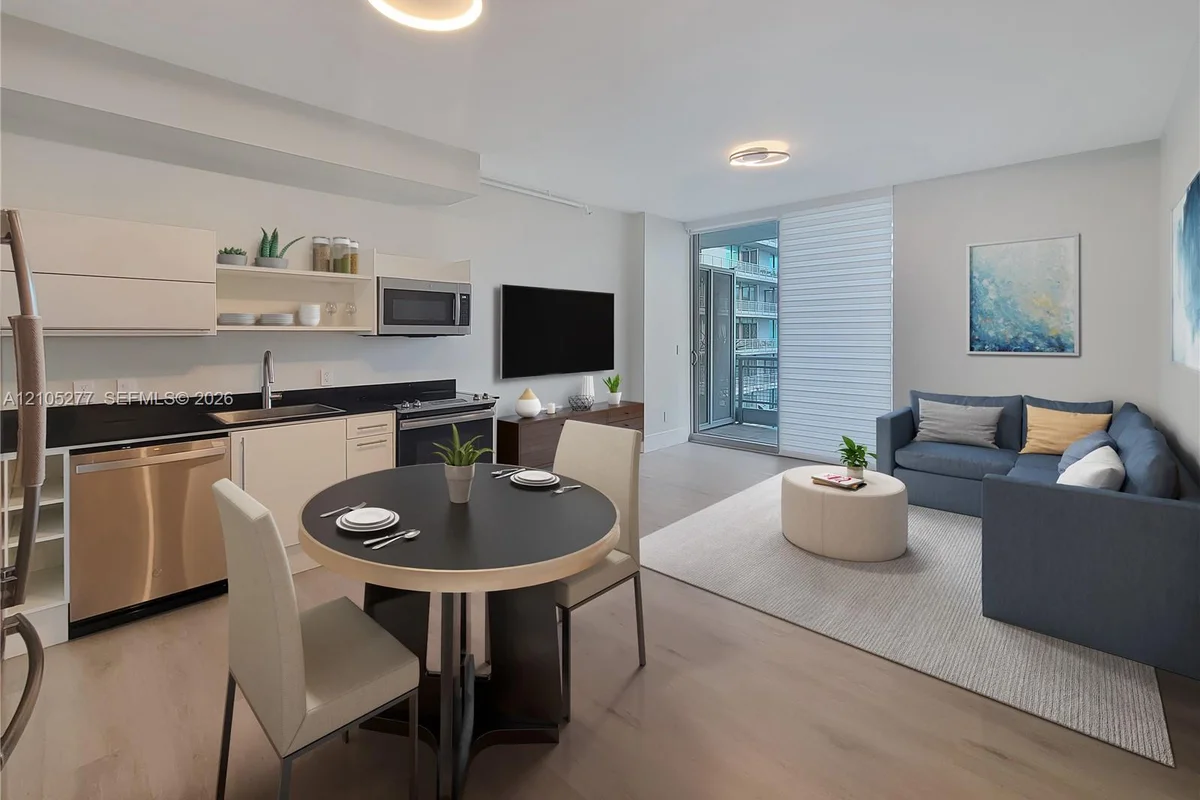 690 SW 1st Ct #2323, Miami: photo 1 of 40