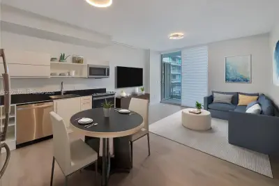 690 SW 1st Ct #2323, Miami: photo 1 of 40