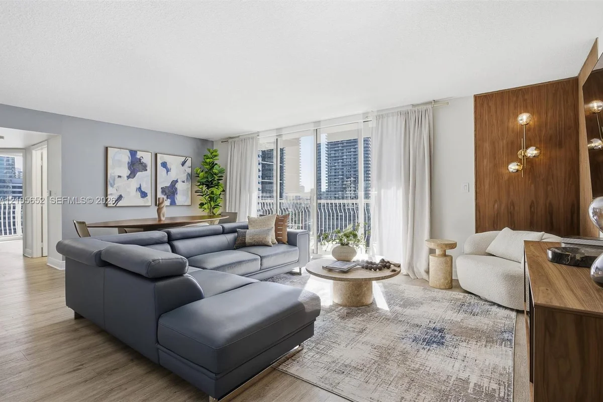 1200 Brickell Bay Dr #1723, Miami: photo 1 of 42