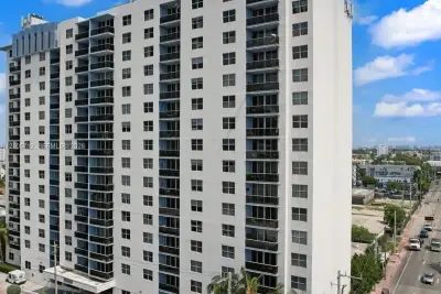 401 69th St #603, Miami Beach: photo 1 of 16